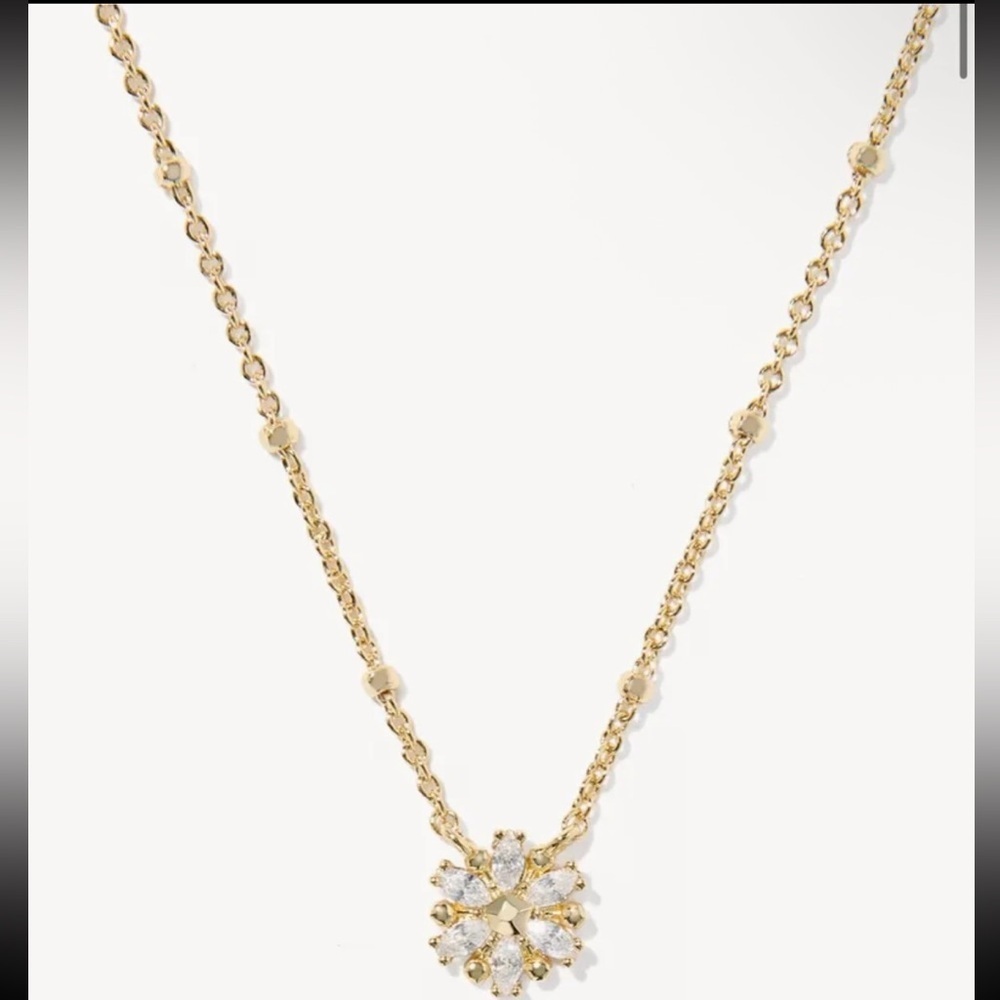 Kendra Scott Mylah Gold Short Pendant Necklace